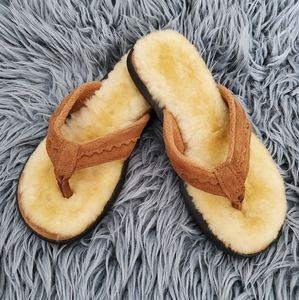 L.L.Bean Wicked Good Flip-Flops Fuzzy